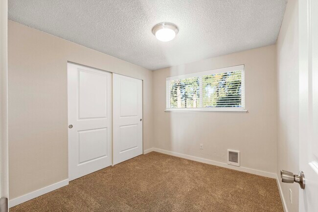 Foto del edificio - Canyon Ridge Apartment