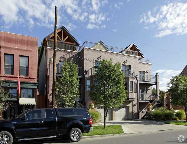 Building Photo - 2221 W 30th Ave