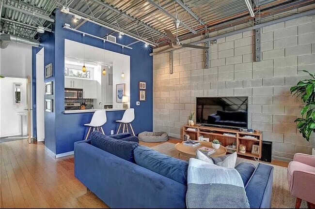 Building Photo - 4801 S Congress Ave