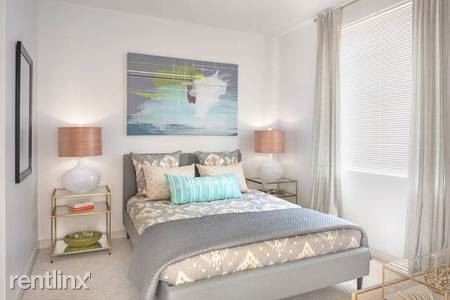 Foto del edificio - 2 br, 2 bath  - 1 Moody St