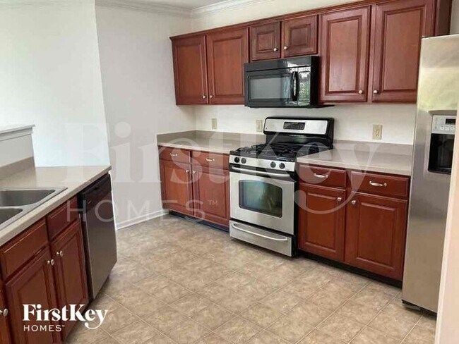 Building Photo - 662 Harmony Way
