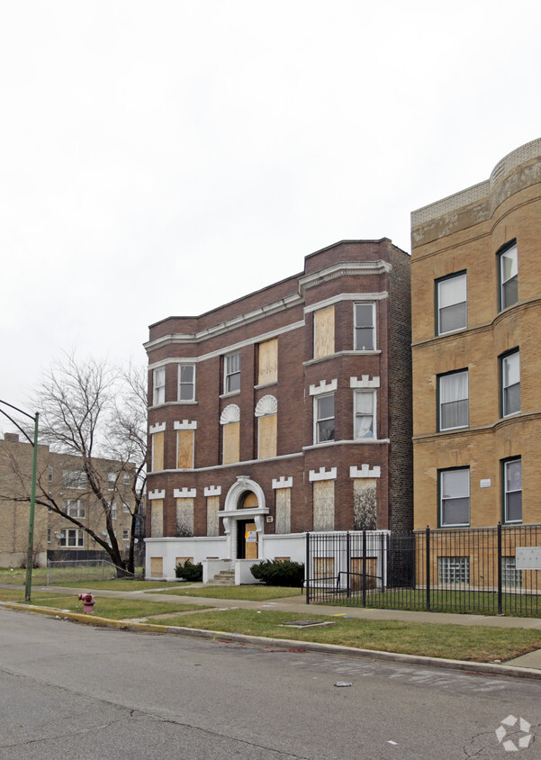 Foto del edificio - 5727 S Calumet Ave