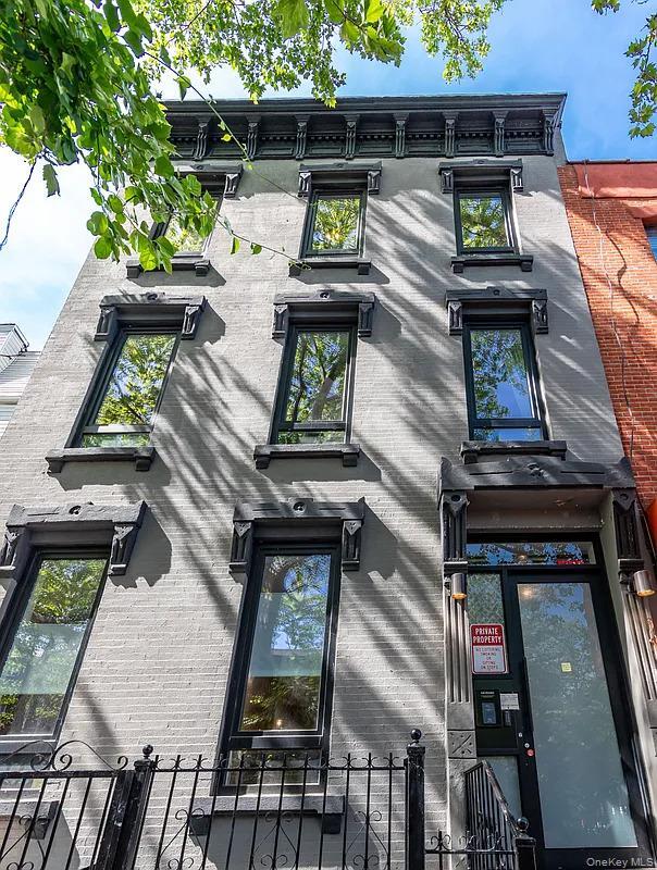 Foto del edificio - 297 Clifton Pl