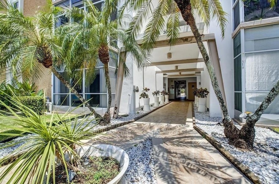 Photo - 3040 NE 16th Avenue Unit