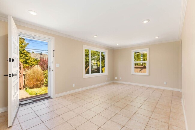Foto del edificio - 8406 9th Ave SW