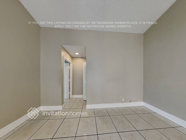 Foto del edificio - 11520 Whisper Sound Dr
