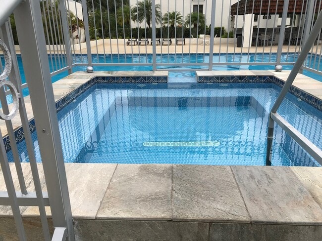 Building Photo - Esplanade 1 Bdrm., 2 bath, 2 pkg., Pool, B...