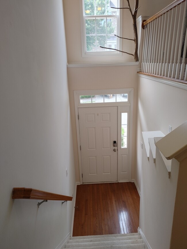 Mid Landing from Entranceway - 116 Vintage Dr