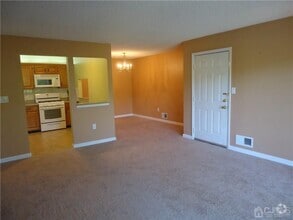 Building Photo - 313 Wimbeldon Ct