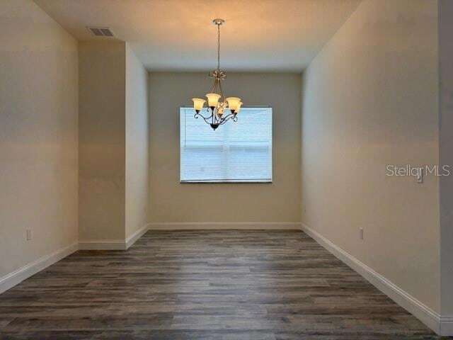 Building Photo - 5 Rosecroft Ln