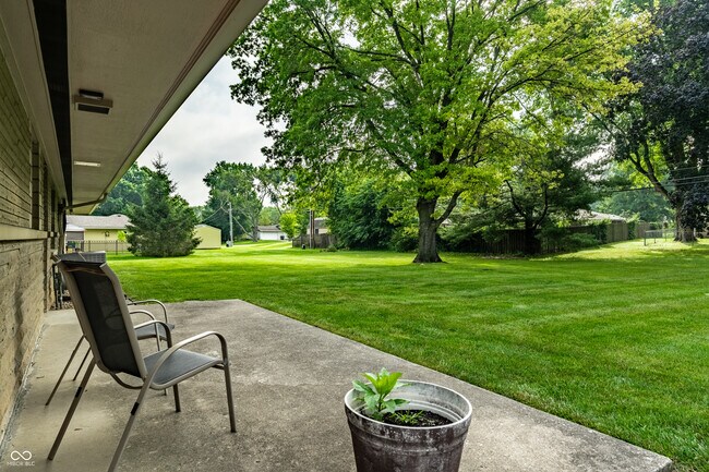 Foto del edificio - 8071 Allisonville Rd