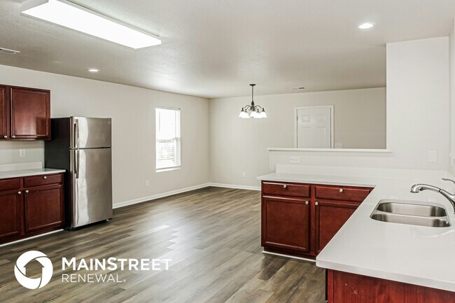 Building Photo - 100 Waterway Dr