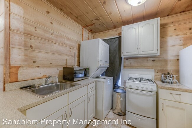 Building Photo - 1 br, 1 bath House - 1116 1/2 S College Ave