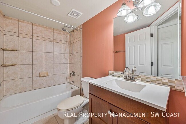 Building Photo - 7493 Pebble Beach Rd