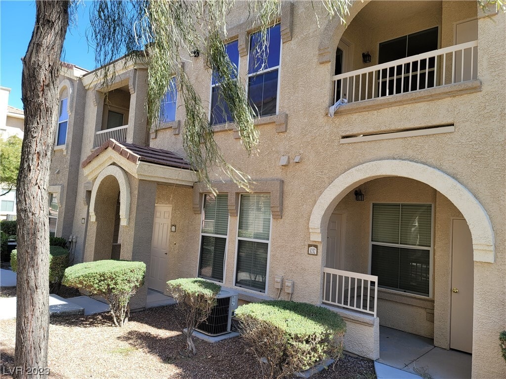 10550 W Alexander Rd Unit 2032, Las Vegas, NV 89129 Condo for Rent in