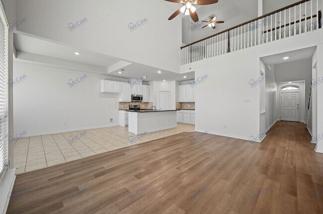 Building Photo - 1124 Salem Dr