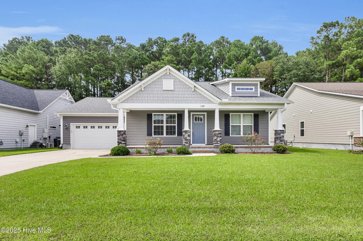Foto principal - 139 Grantham Pl
