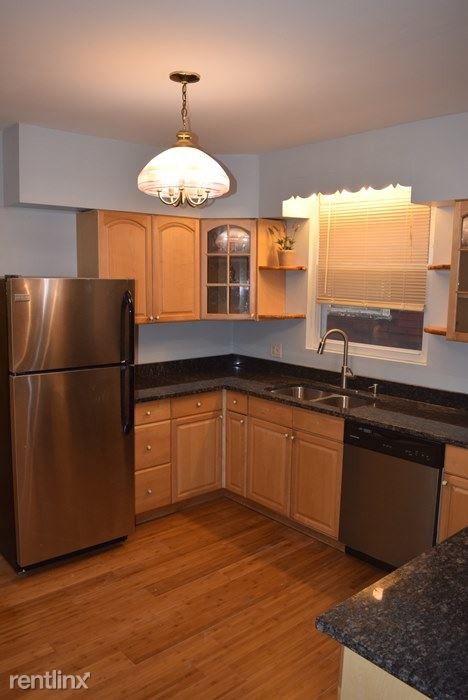 Building Photo - 3 br, 2 bath Apartment - 1923 N Mozart St