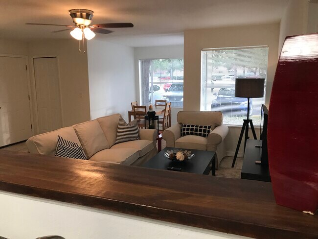 Foto del edificio - 4740 Walden Cir