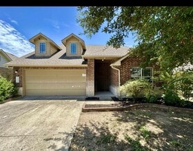 Building Photo - 155 Birdwell Ln
