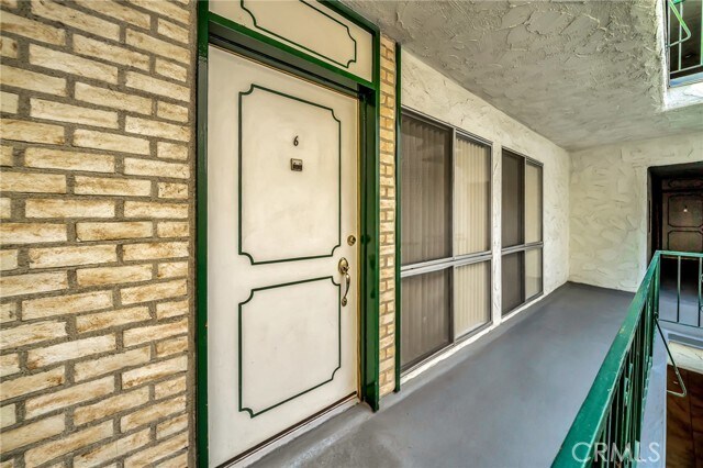 Foto del edificio - 5315 Zelzah Ave