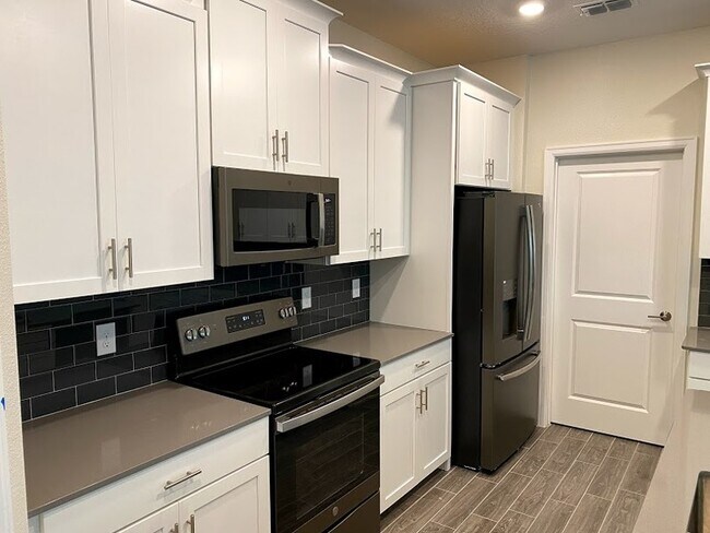 Foto del edificio - 11440 Satire St