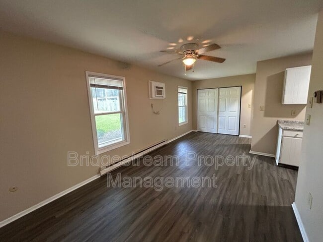 Photo - 7127 N Springboro Pike House