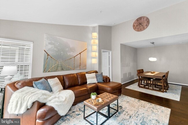 Building Photo - 20285 Beechwood Ter