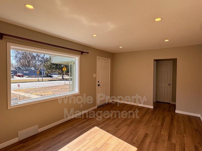 Building Photo - 1258 Del Mar Pkwy