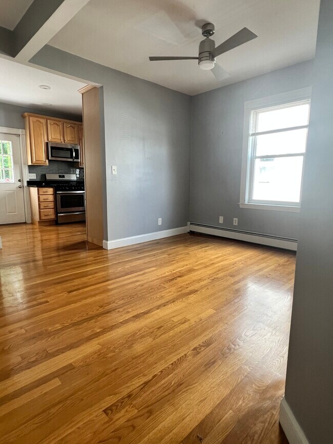 Foto del edificio - 37 Winchester St