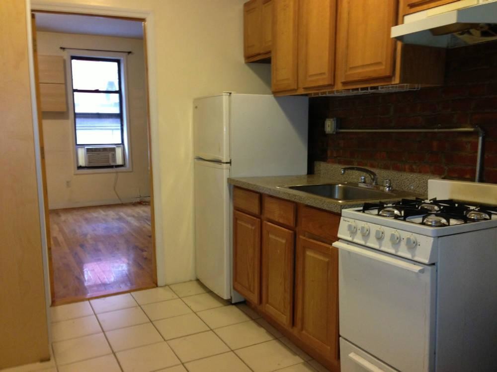 Primary Photo - 116 Macdougal St