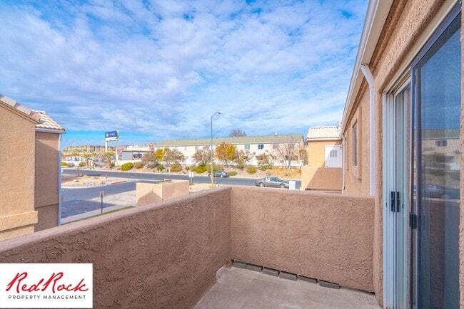 Building Photo - 1178 E 300 S