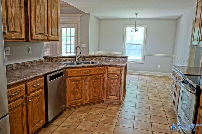 Foto del edificio - 16992 Woodhaven Dr