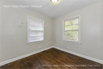 Foto del edificio - 8618 Sharonbrook Dr