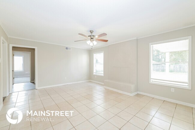Foto del edificio - 5638 Longacre Ave
