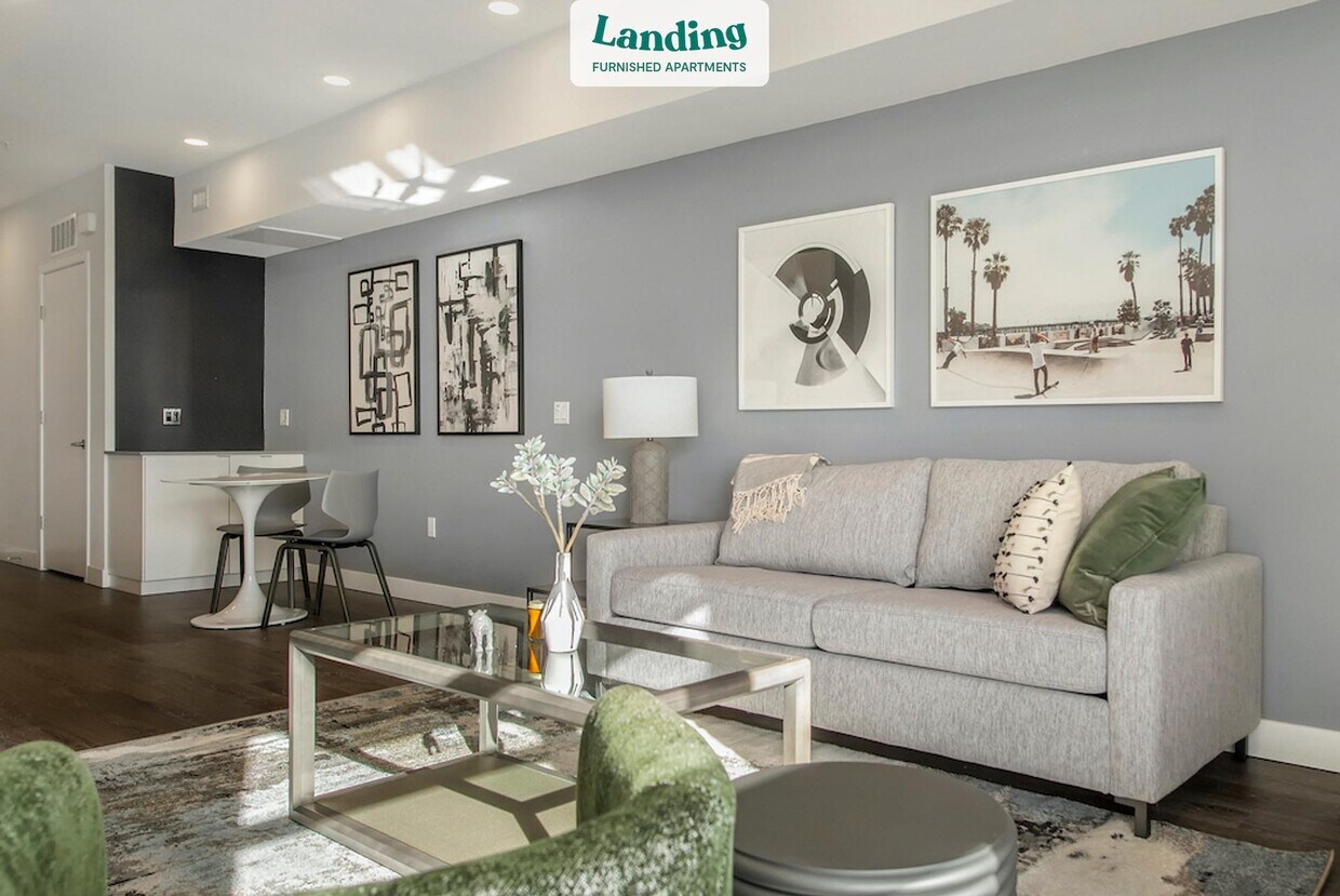 Foto principal - 16395 Biscayne Blvd