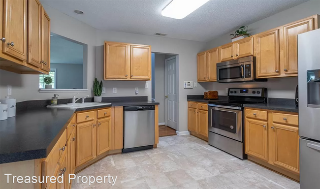 Foto del edificio - 3 br, 2.5 bath House - 6 Homestead Ct