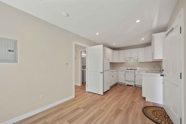 Foto del edificio - 3092 Saddleback Ct