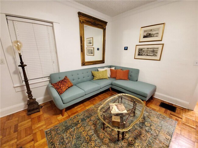 Foto del edificio - 1056 High Point Dr NE