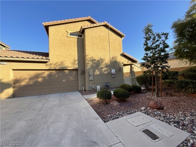 Building Photo - 9857 Fountain Walk Ave