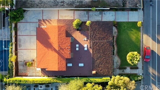 Building Photo - 1501 Cliff Dr