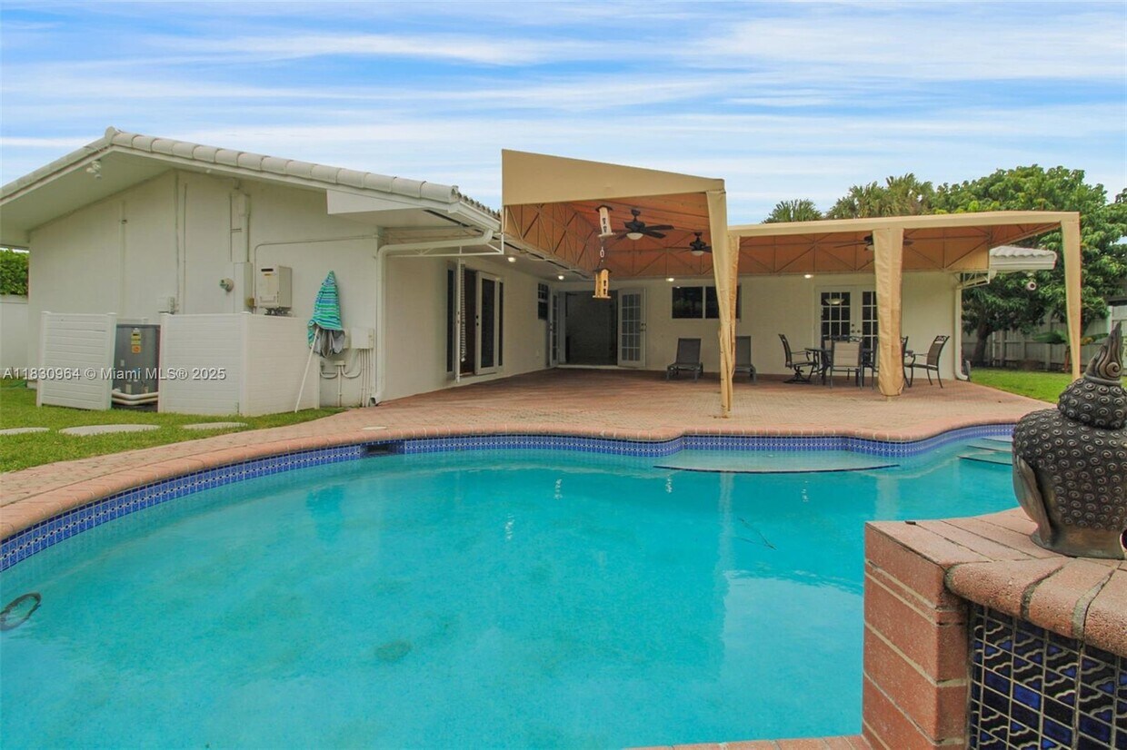 Foto principal - 11645 NE 20th Dr