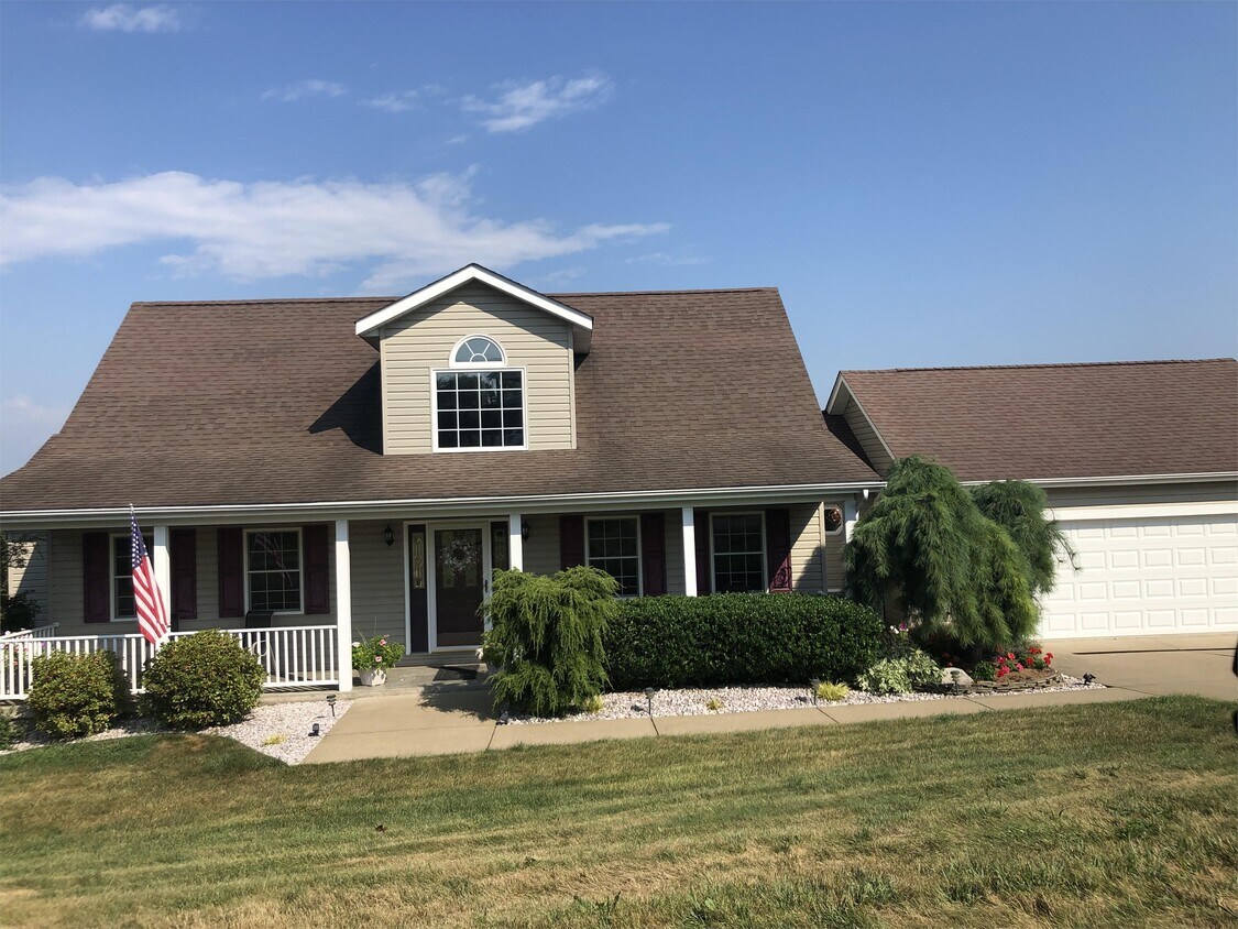 Building Photo - 22 Rockcrest Dr