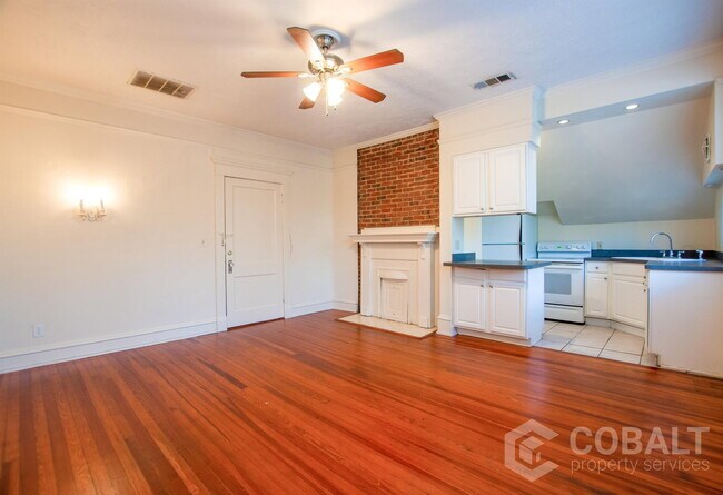 Foto del edificio - 867 Rosedale Rd NE