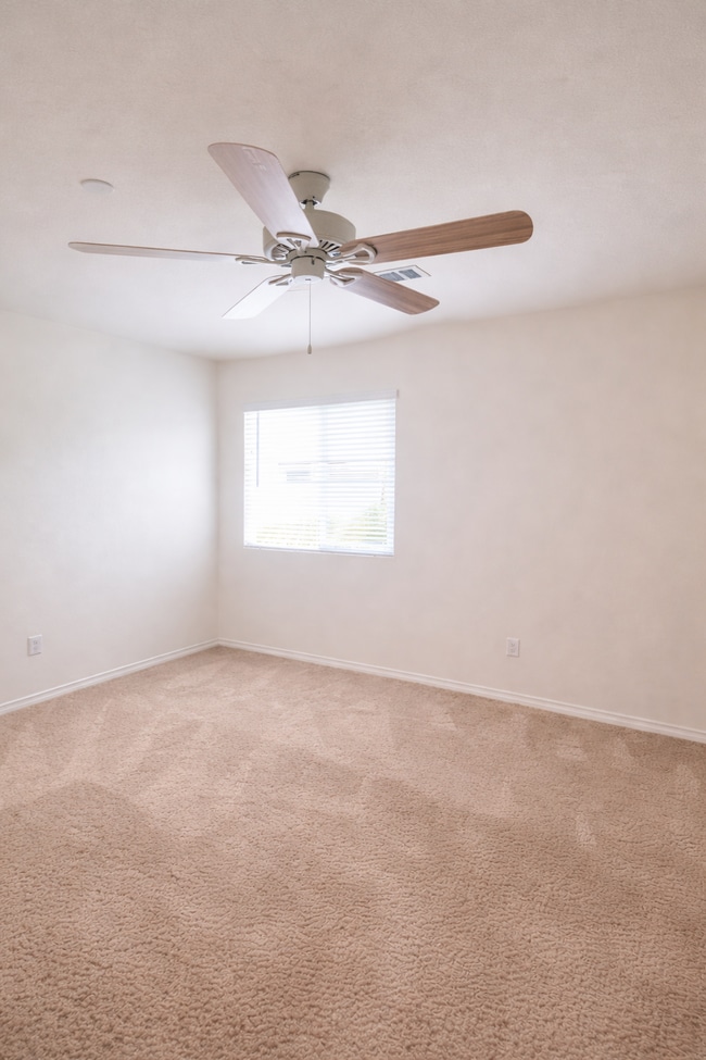 Building Photo - 24610 Comanche Creek Dr