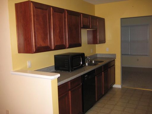 Foto del edificio - 440 Westover Pines Dr