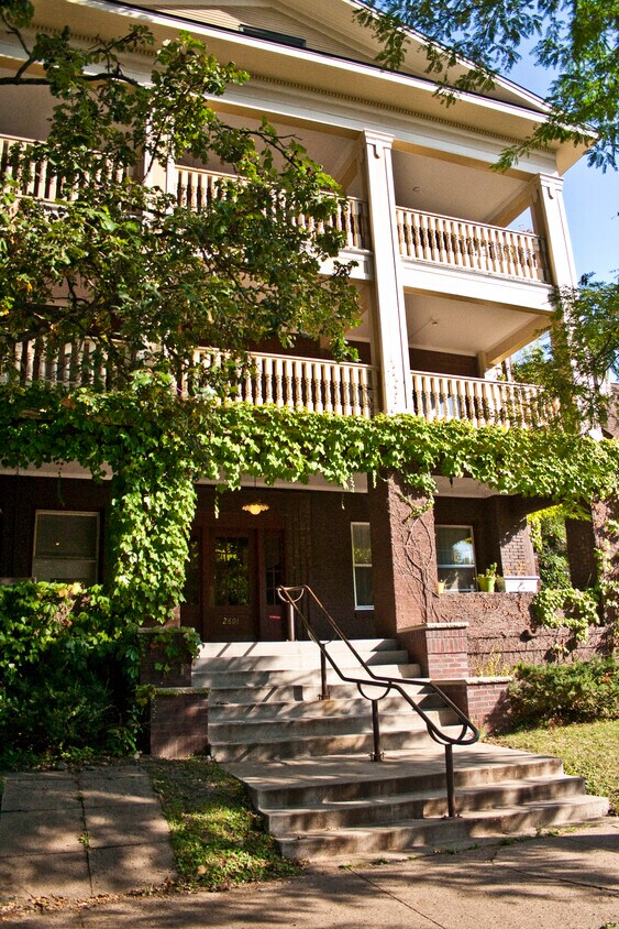 Primary Photo - 2601 Humboldt Ave S