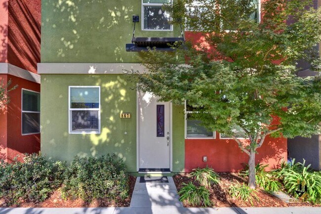 Foto del edificio - 867 Graphite Ln