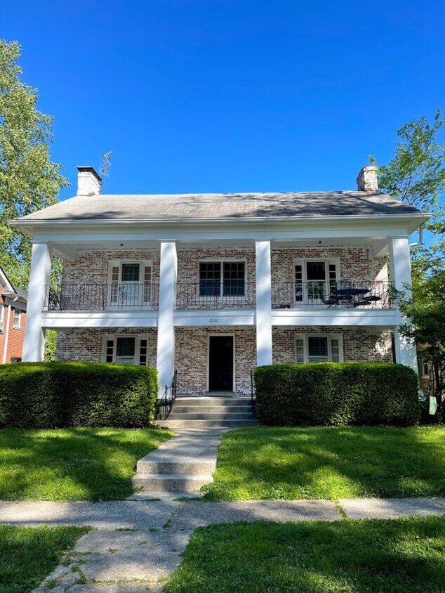 Foto del edificio - 231 Sycamore Rd