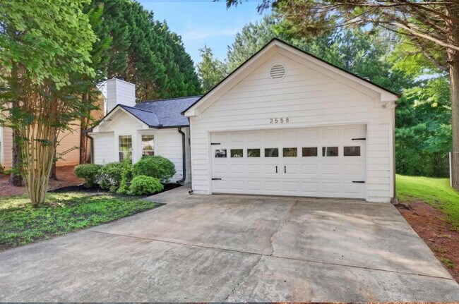 Building Photo - 2558 Candlewood Way